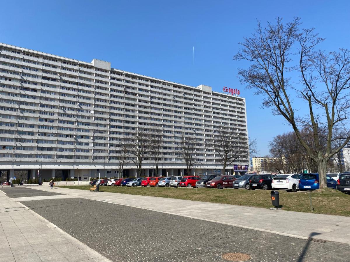 Aparthotel Superjednostka Κατοβίτσε Εξωτερικό φωτογραφία