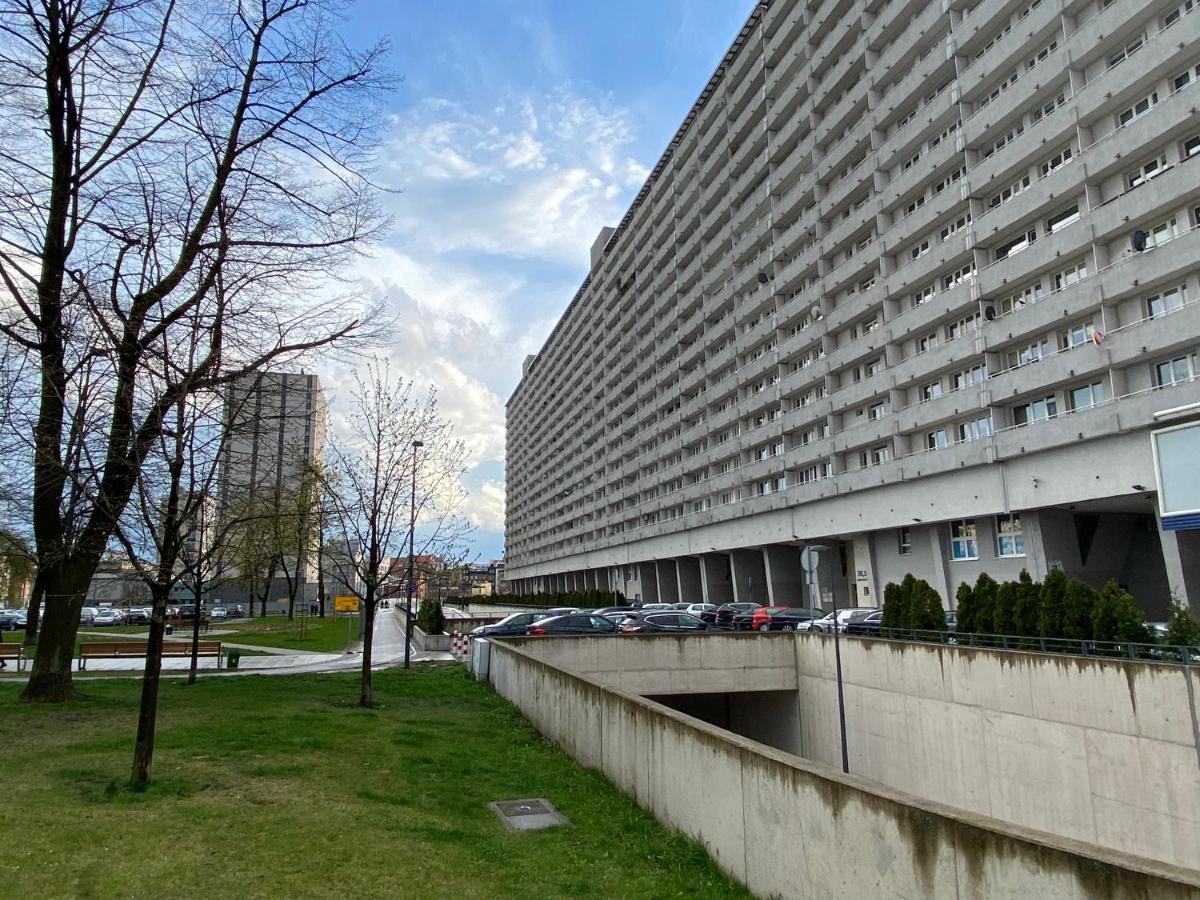 Aparthotel Superjednostka Κατοβίτσε Εξωτερικό φωτογραφία